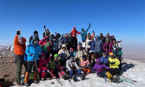 گزارش برنامه صعود قله بزد